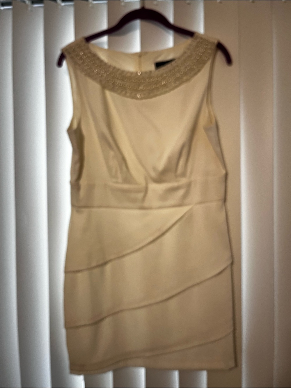 Embellished Neckline Cream Sleeveless Cocktail Dress